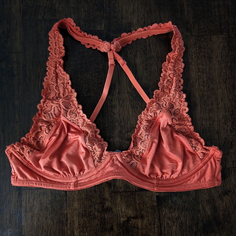 Aerie Cross back Underwire Bra - Size 34C